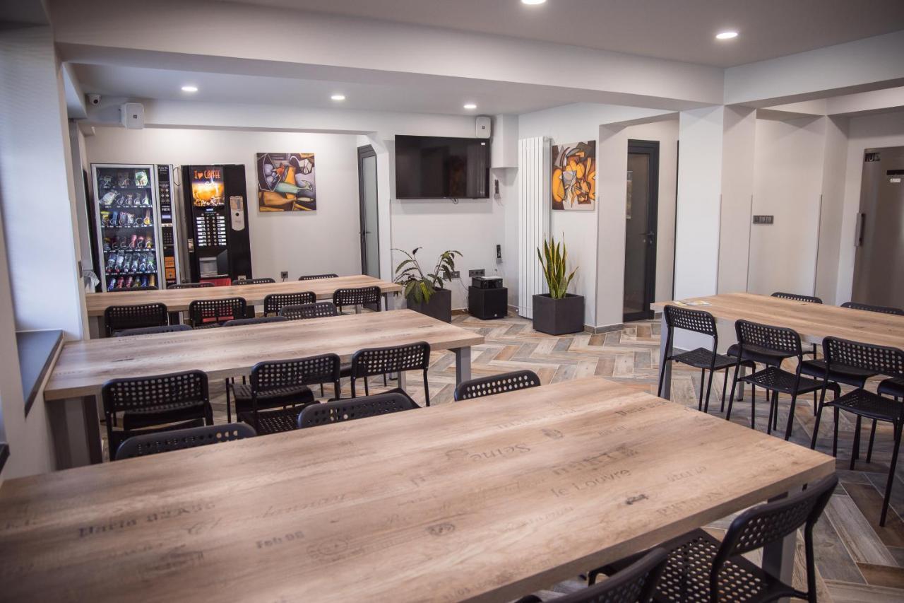 Dorm Bg Pet-Friendly Aparthotel Стара Загора Екстериор снимка