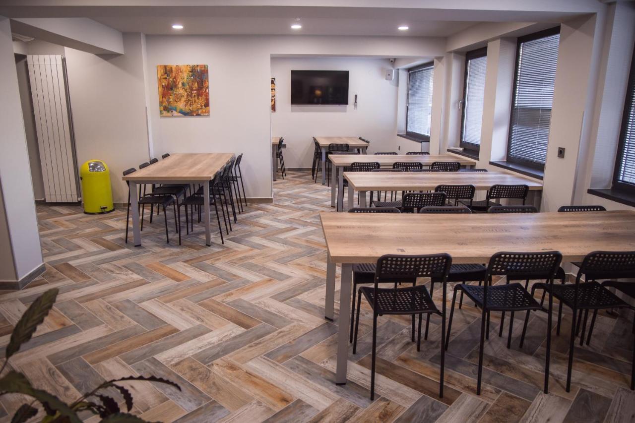 Dorm Bg Pet-Friendly Aparthotel Стара Загора Екстериор снимка