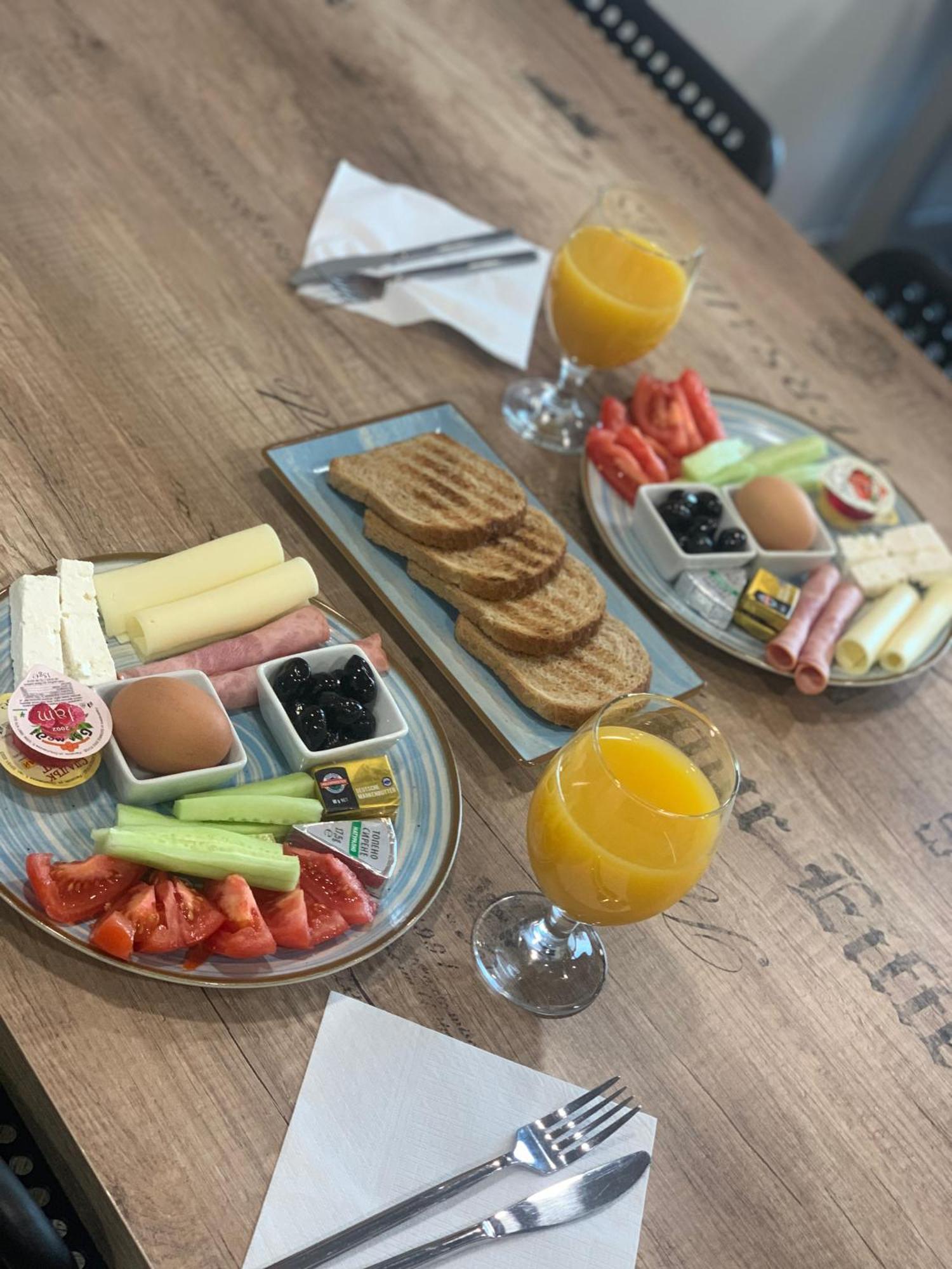 Dorm Bg Pet-Friendly Aparthotel Стара Загора Екстериор снимка