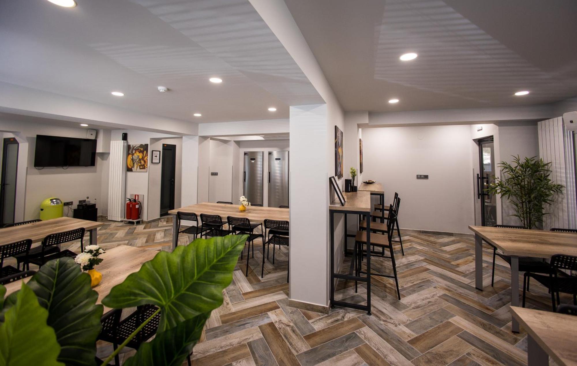 Dorm Bg Pet-Friendly Aparthotel Стара Загора Екстериор снимка