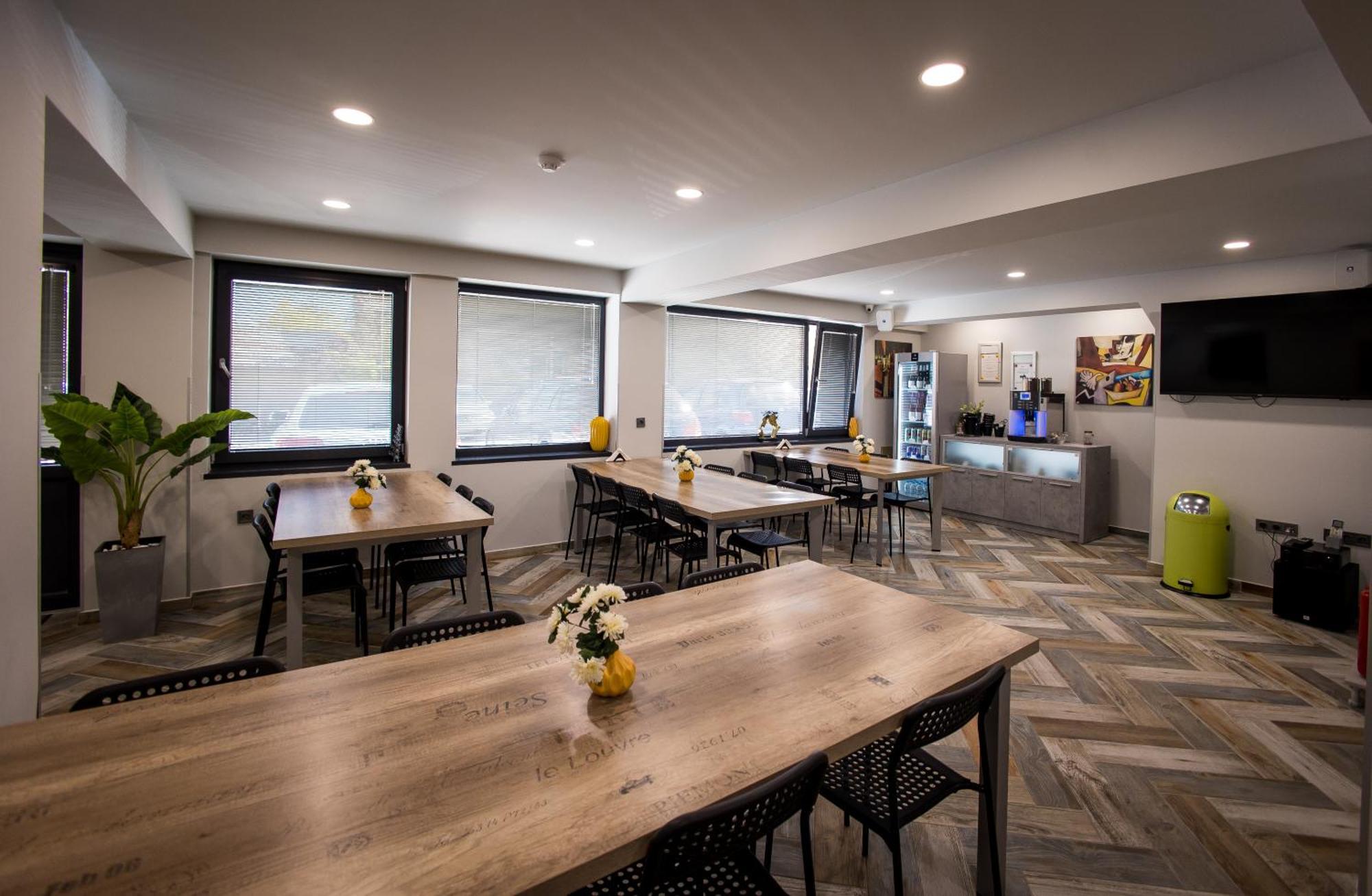 Dorm Bg Pet-Friendly Aparthotel Стара Загора Екстериор снимка